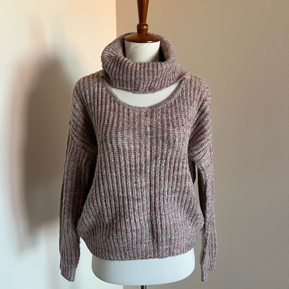 Guess sweater